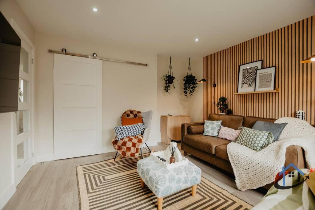 Palmer House Ground Floor With Garden Near Castle And Legoland ويندسور المظهر الخارجي الصورة